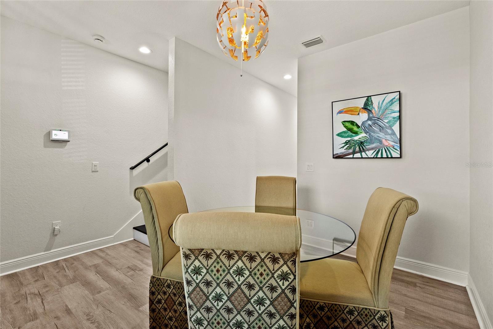 BANZA BANZA - Residential Lease