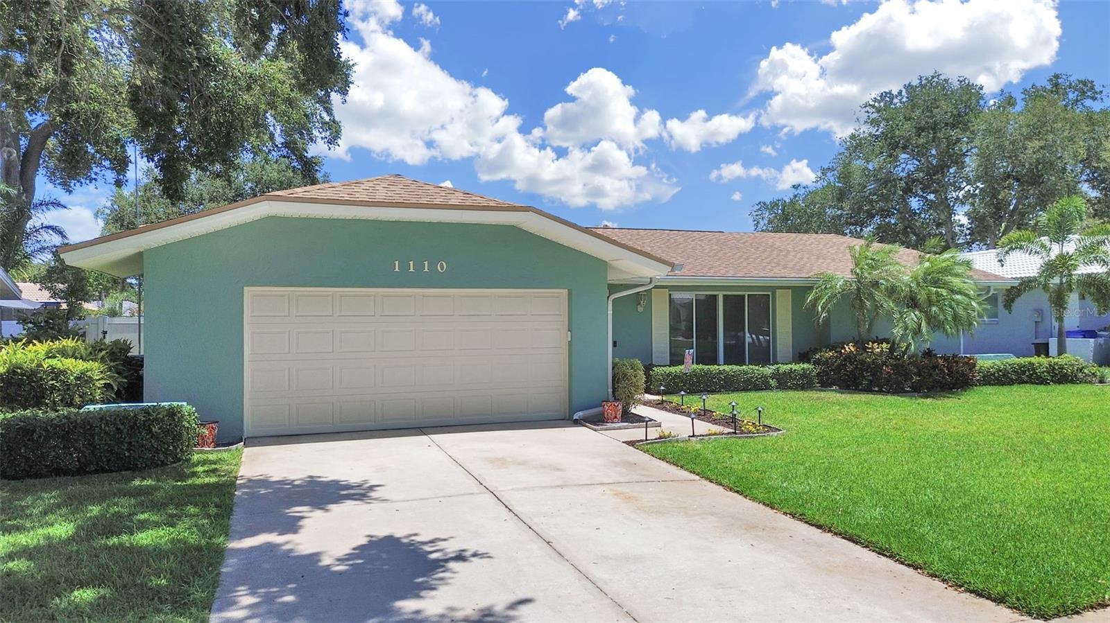 This stunning 4-bedroom pool home is located in one of Dunedin's most in-demand neighborhoods! Situated within the golf cart zone, you'll enjoy direct access to the lush, nearly 100-acre Hammock Park at the end of the street. NON FLOOD ZONE!!
Conveniently located within golf cart distance to Schools, Downtown Dunedin, the Recreation Center, Aquatic Center, Splash Park, Dunedin Golf Club, Highlander Park, baseball fields, tennis and pickleball courts, the Public Library, TD Ballpark (home of Blue Jays Spring Training), and so much more!
Inside, you'll find a spacious and inviting floor plan featuring a large living room, travertine and Bamboo hardwood flooring throughout, and a beautifully appointed kitchen with solid wood cabinetry and granite countertops. The private primary suite offers a stunning walk-in closet and a beautifully remodeled ensuite bathroom. Three additional generously sized guest bedrooms, an updated guest bath, a comfortable family room, and a dedicated dining area provide plenty of space for family and guests. Crown moldings, Chair rail and 4 inch base molding accentuate the already stunning home. Come see why listings in this neighborhood go FAST!
