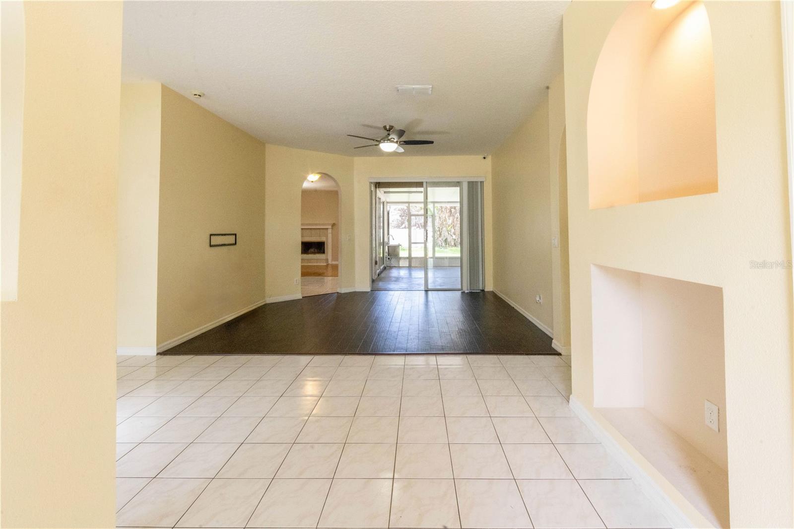 UNIVERSITY ESTATES - Residential