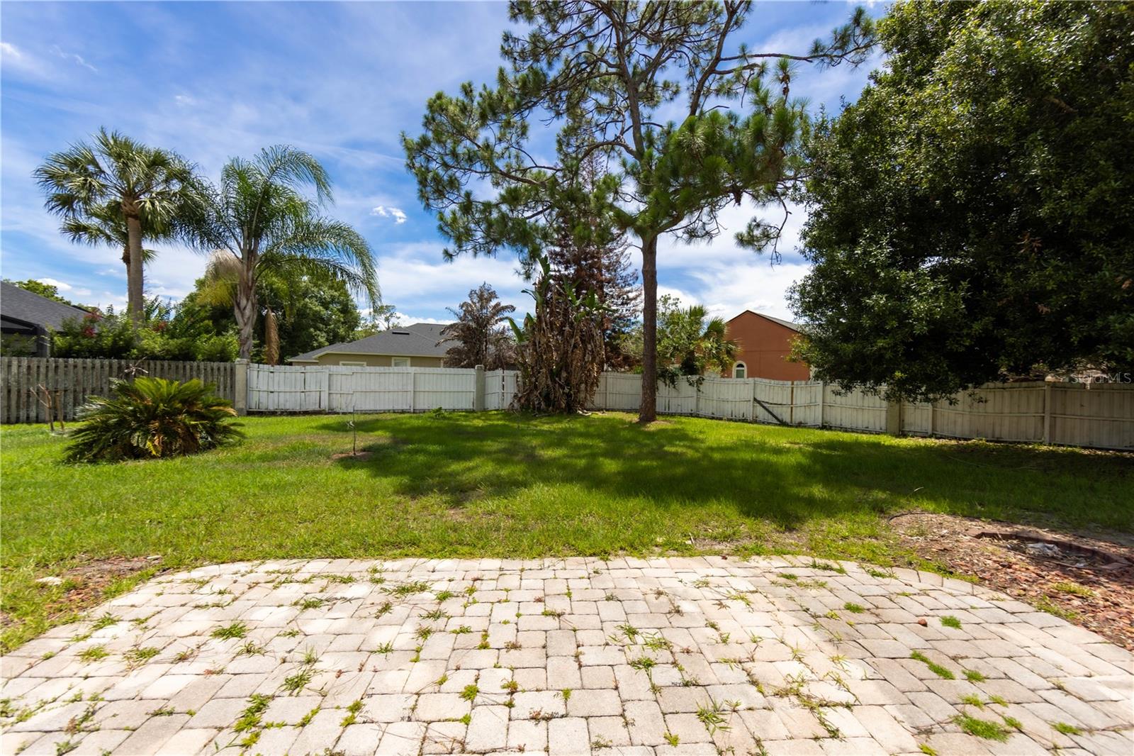 UNIVERSITY ESTATES - Residential