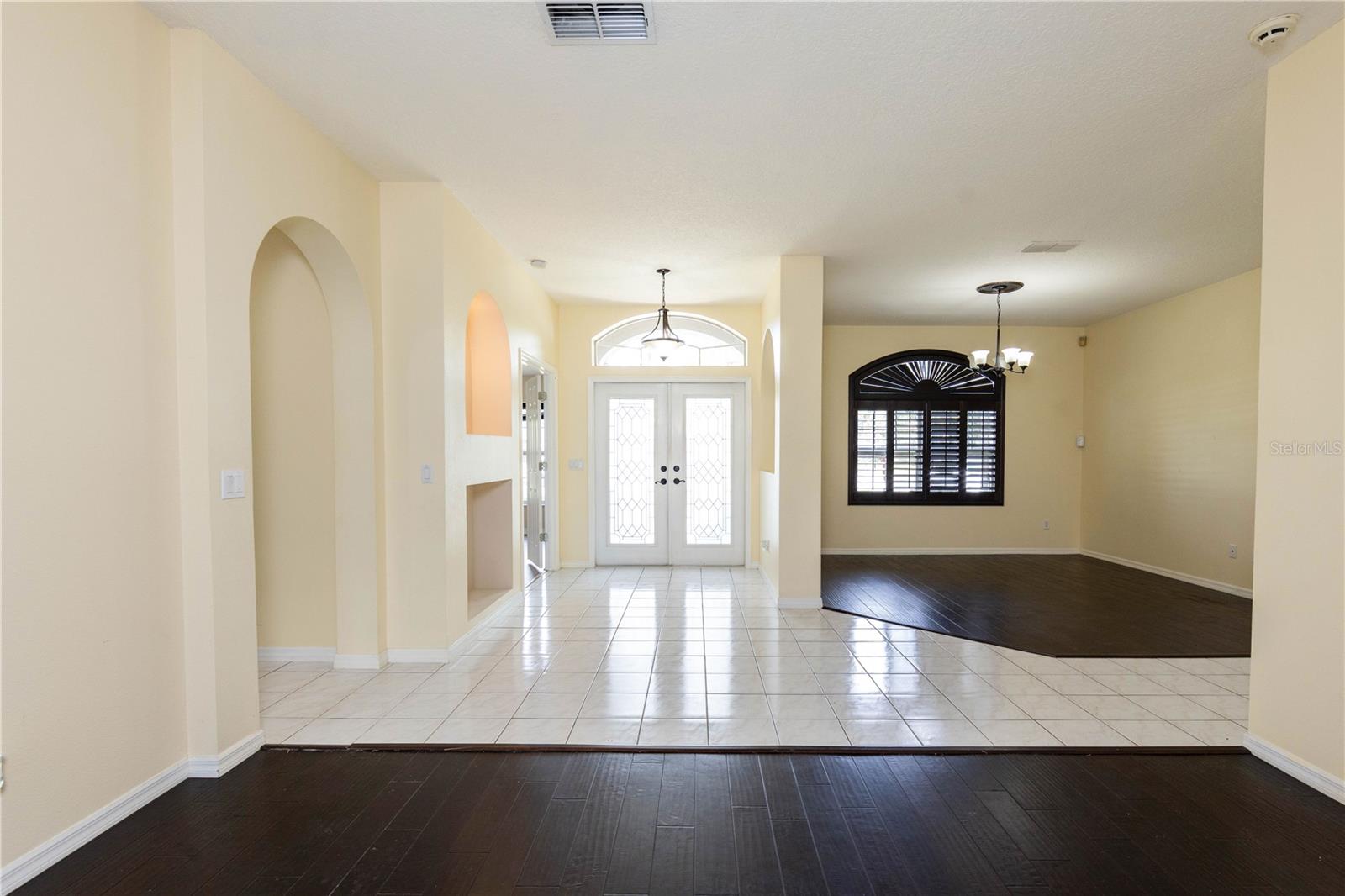 UNIVERSITY ESTATES - Residential