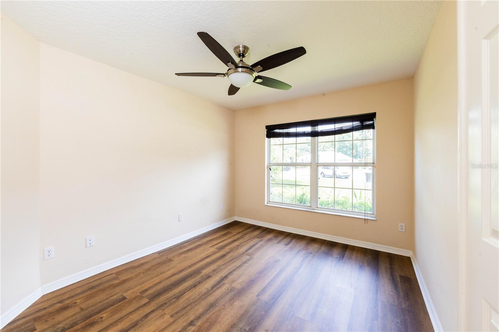 UNIVERSITY ESTATES - Residential