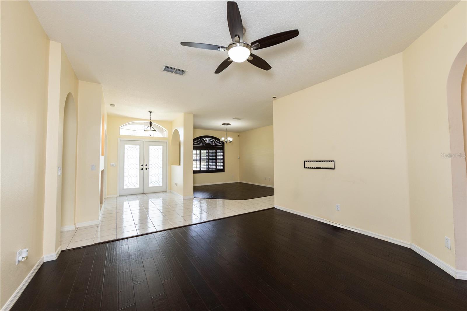 UNIVERSITY ESTATES - Residential