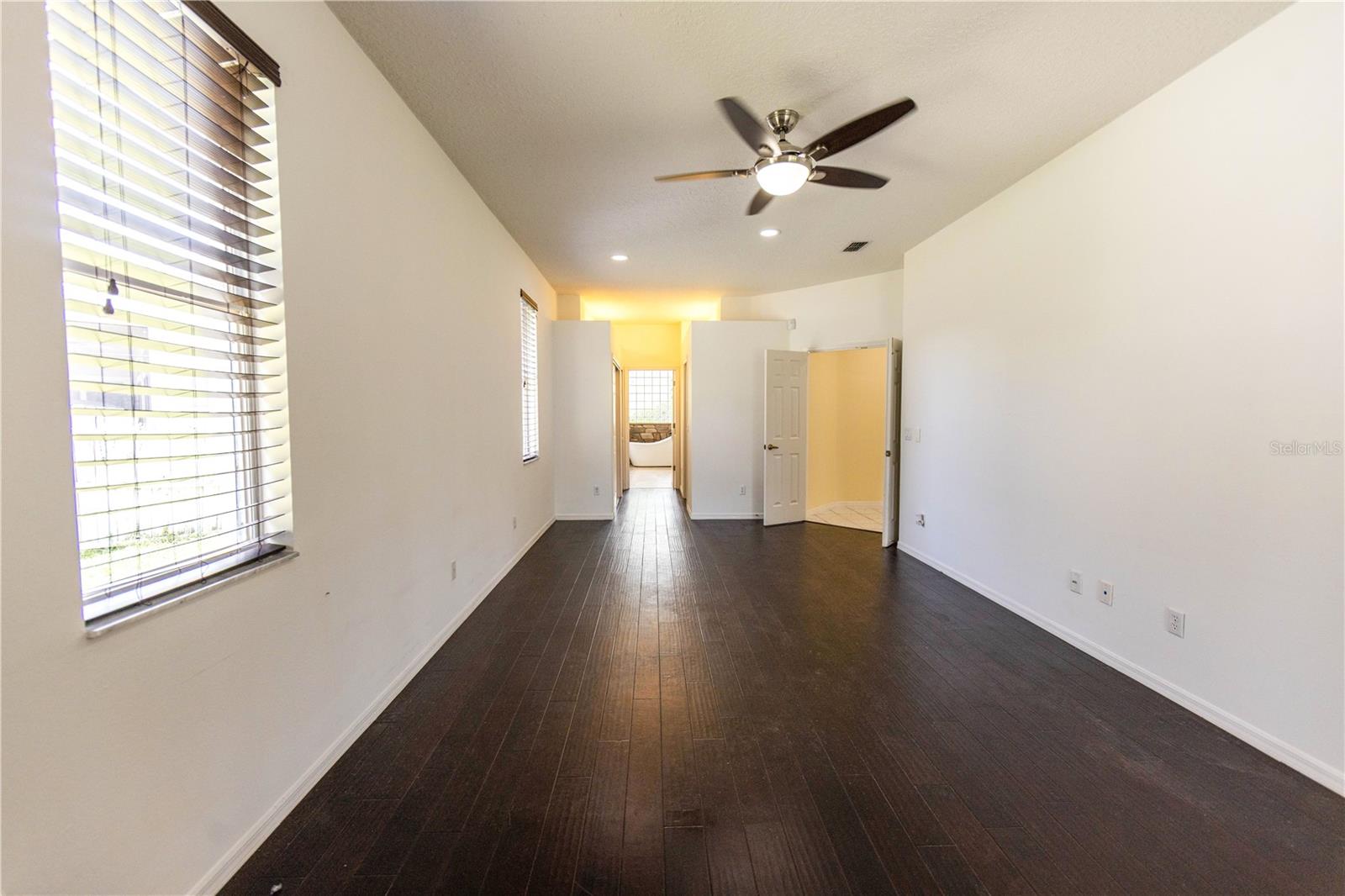 UNIVERSITY ESTATES - Residential
