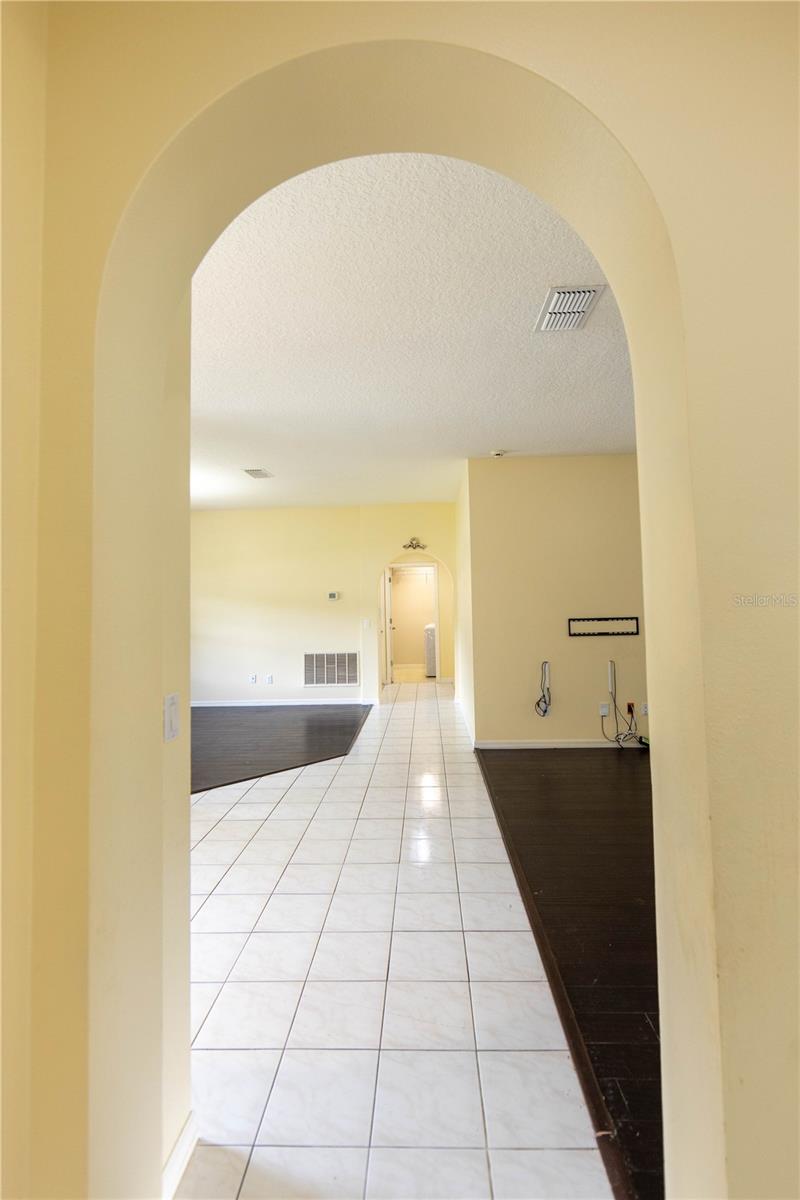 UNIVERSITY ESTATES - Residential