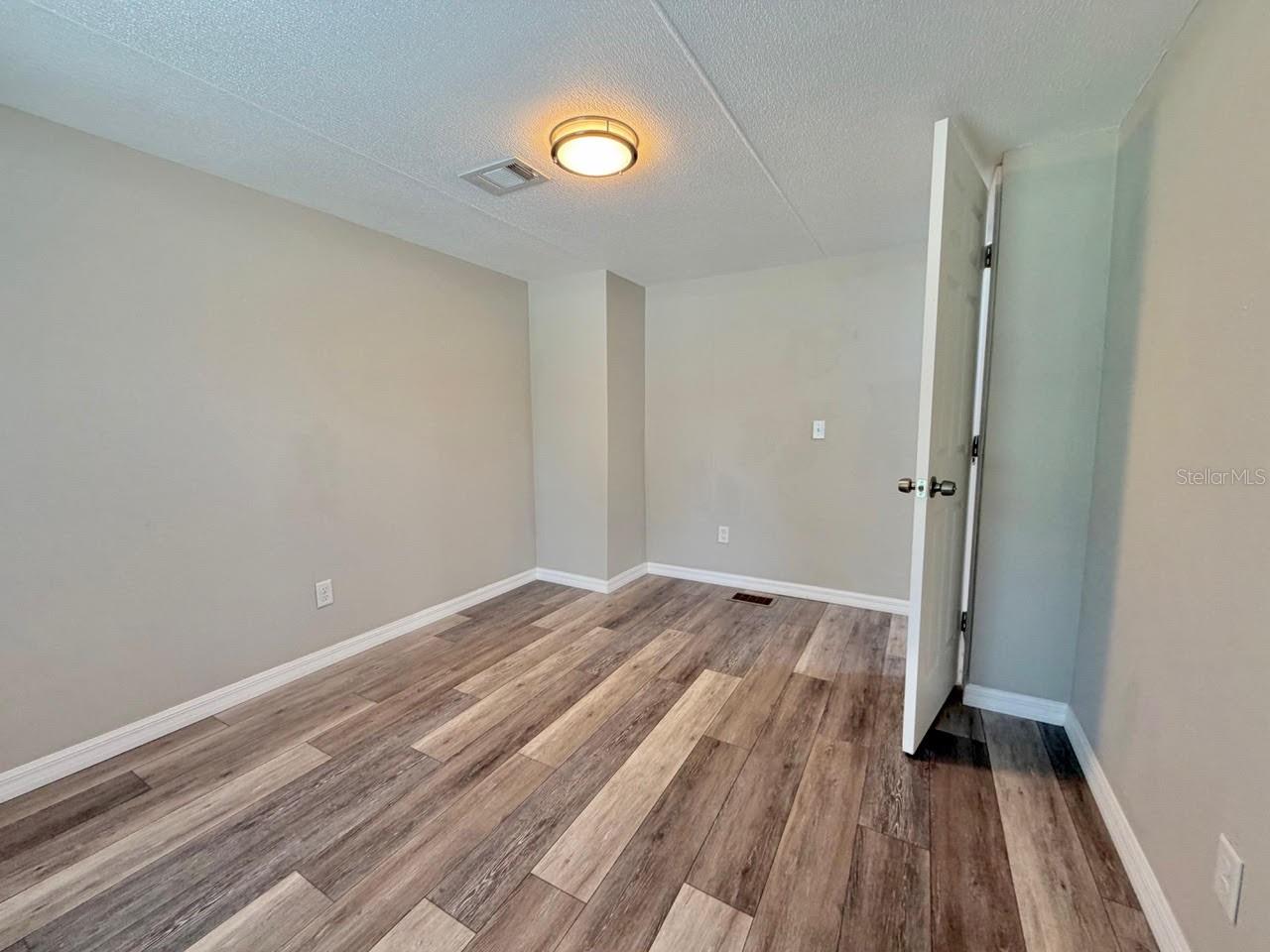 DAYTONA NORTH - Residential