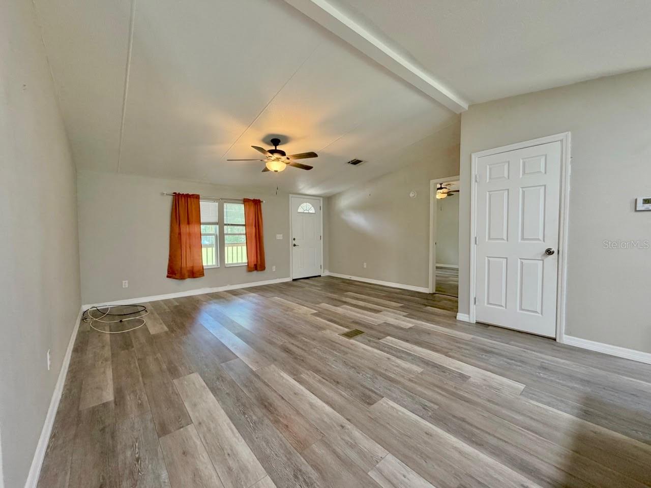 DAYTONA NORTH - Residential
