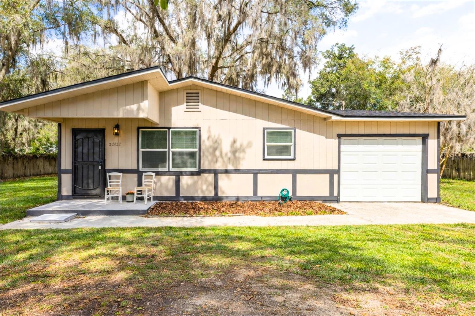 LAKE BREEZE ESTATES - Residential