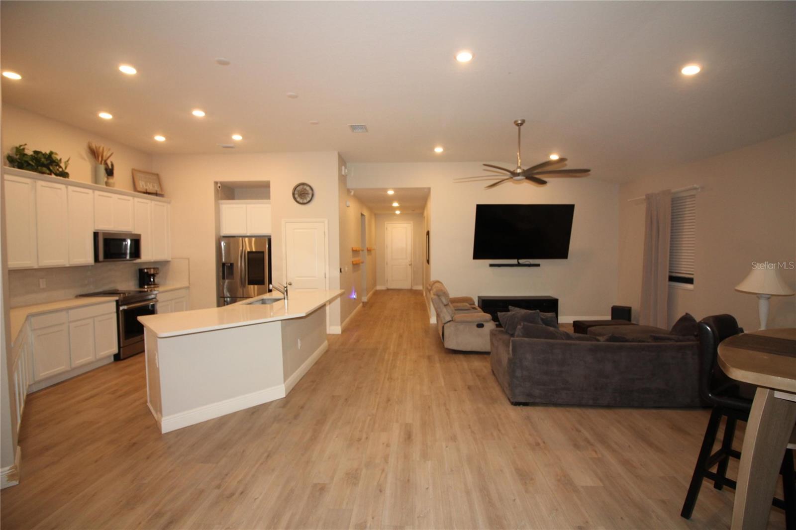 WILLIAMS POINTE - Residential