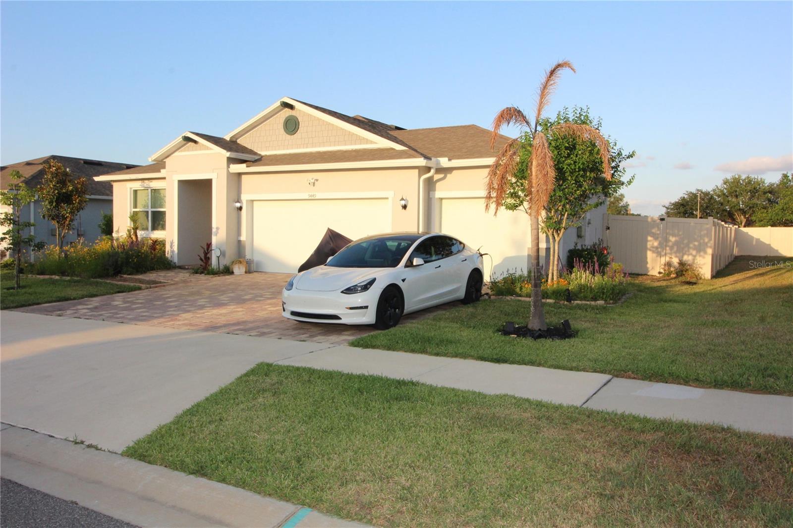 WILLIAMS POINTE - Residential