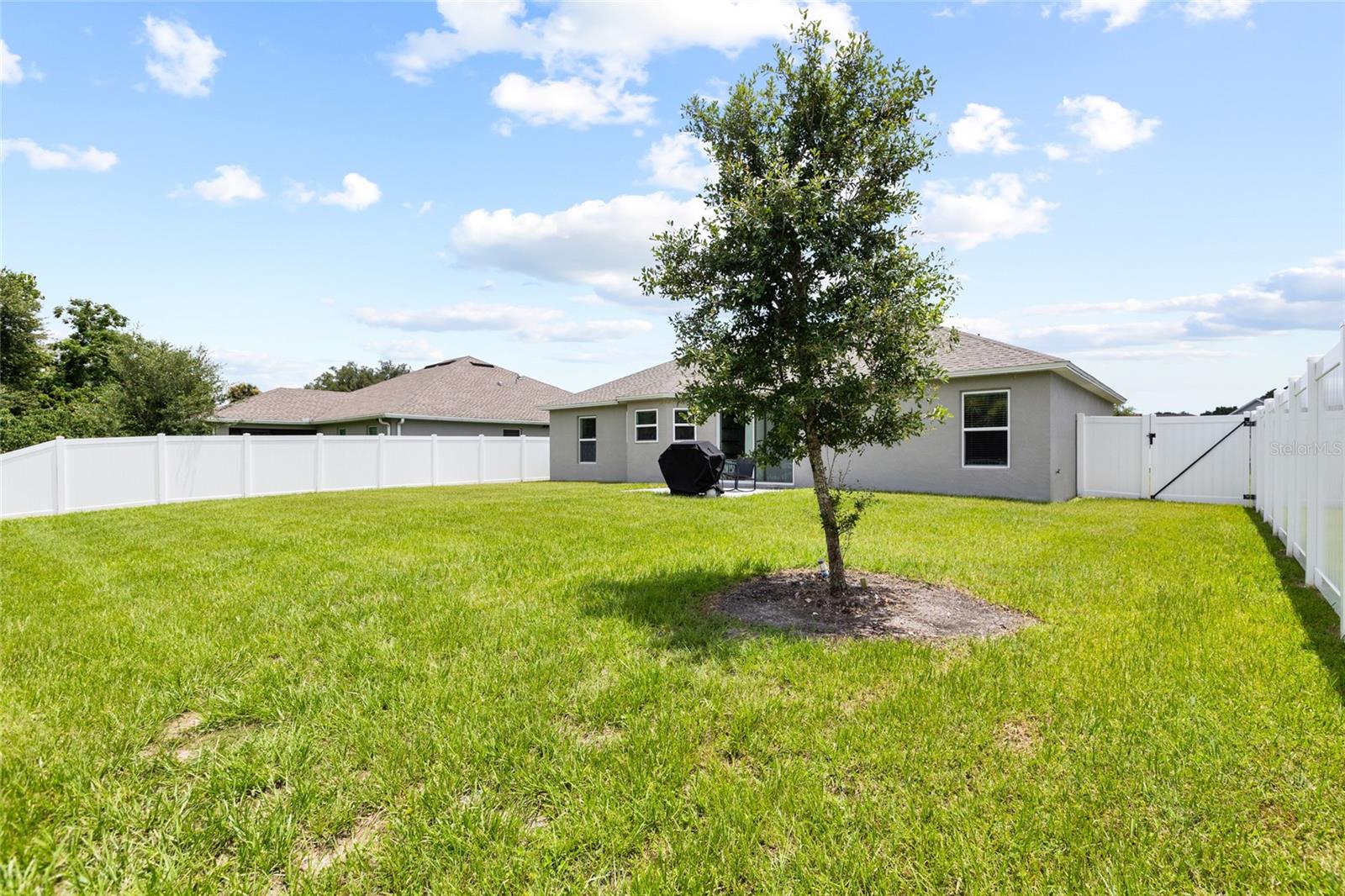 VILLAGE/GRESHAM FARMS - Residential