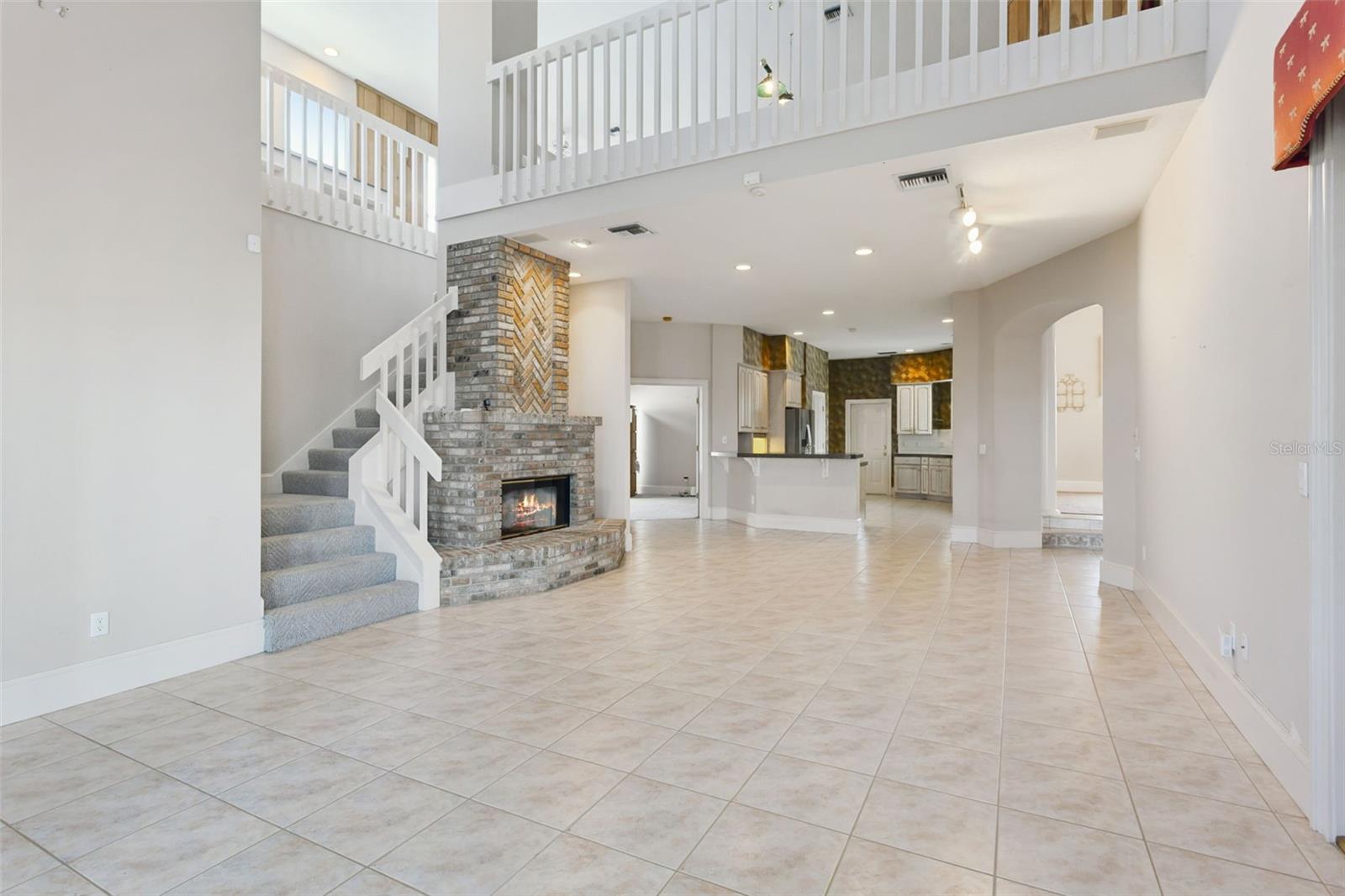 THE COUNTRY CLUB OF MOUNT DORA - Residential