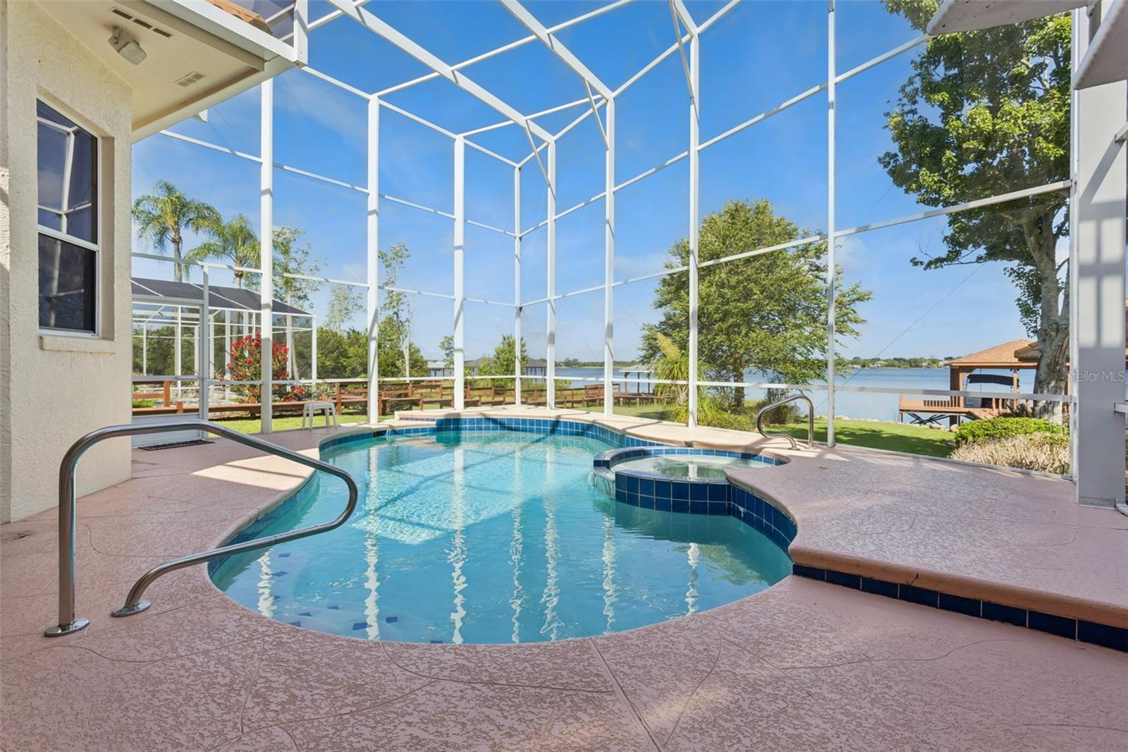 THE COUNTRY CLUB OF MOUNT DORA - Residential