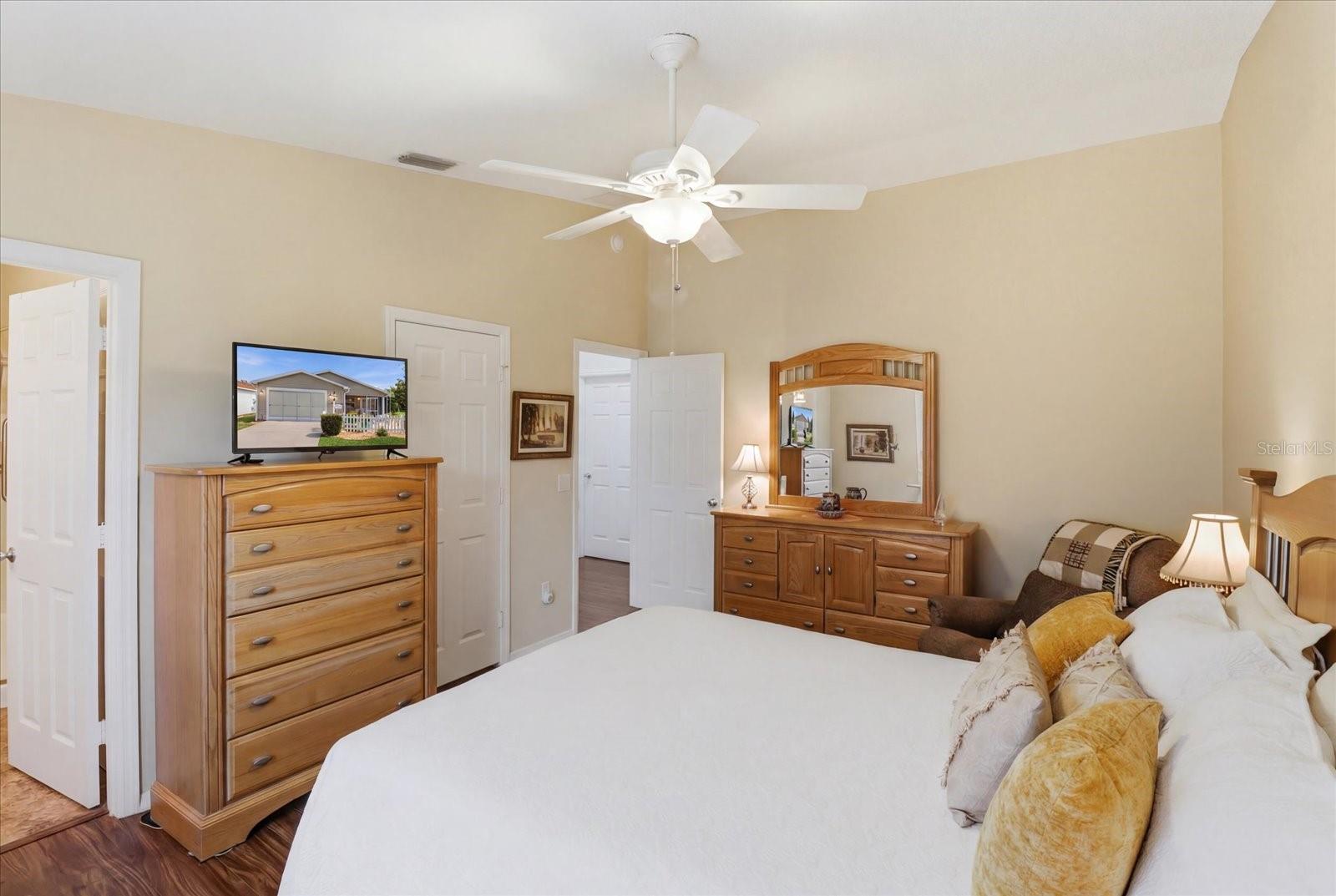 THE VILLAGE OF SUMTER RAINEY VILLAS - Residential