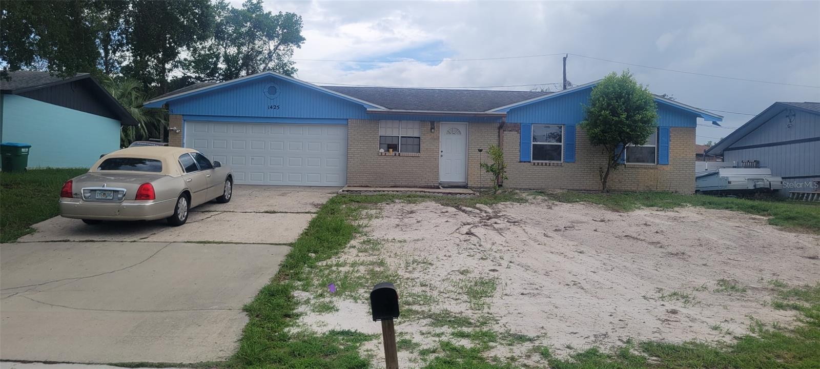 DELTONA LAKES UNIT 08 - Residential