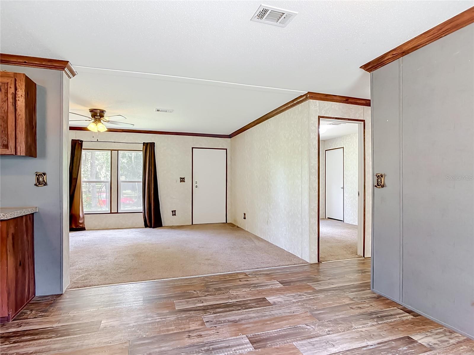 PINE LAKES - Residential