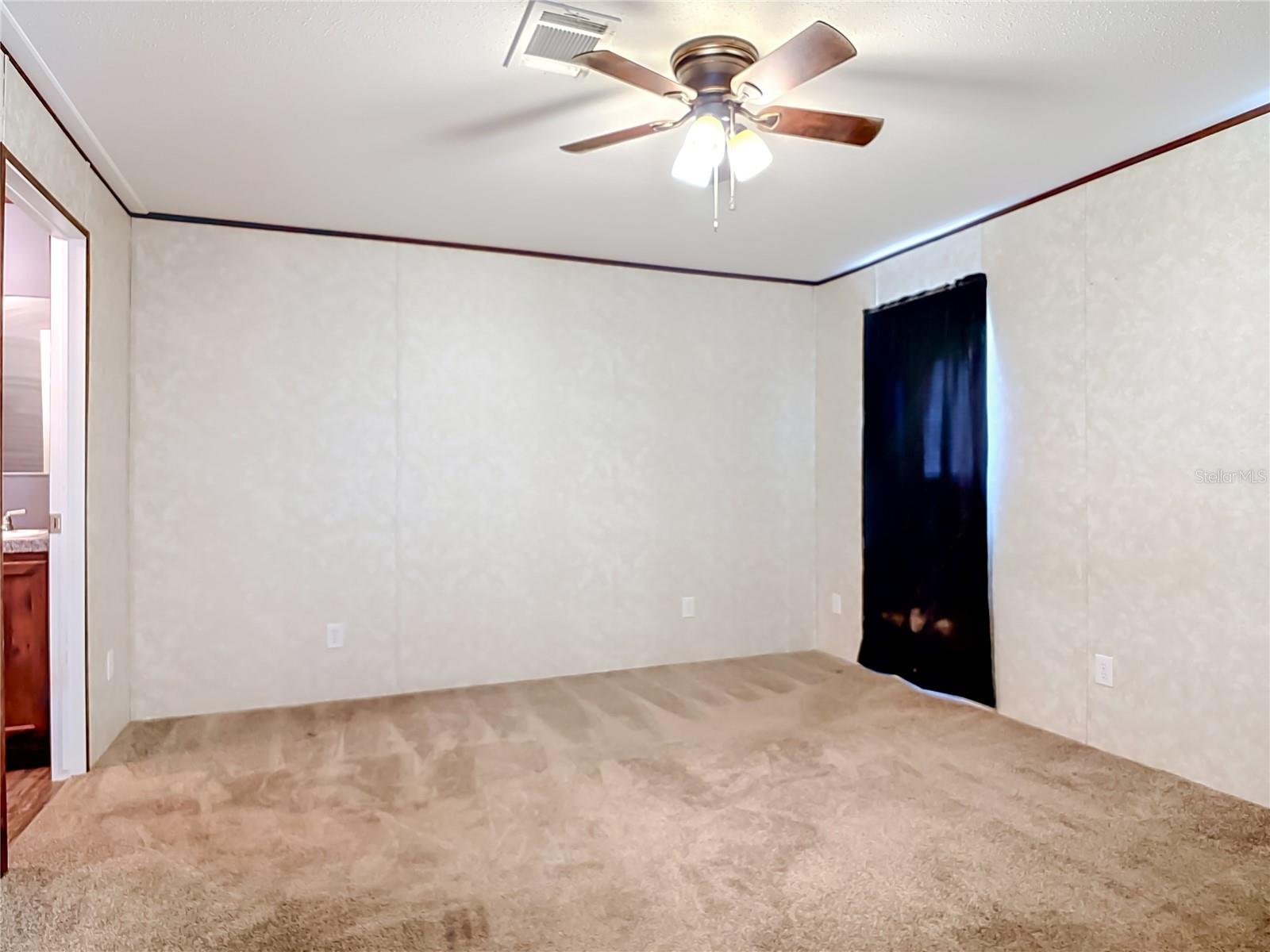 PINE LAKES - Residential