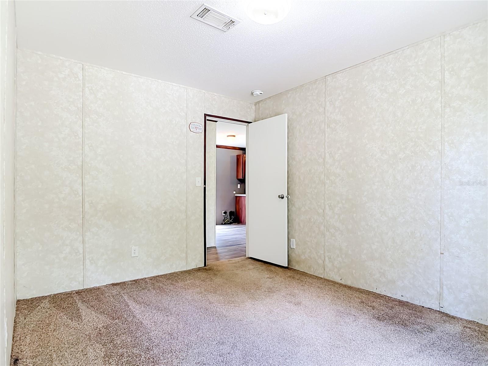 PINE LAKES - Residential