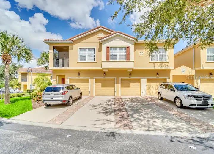 OAKWATER - Residential