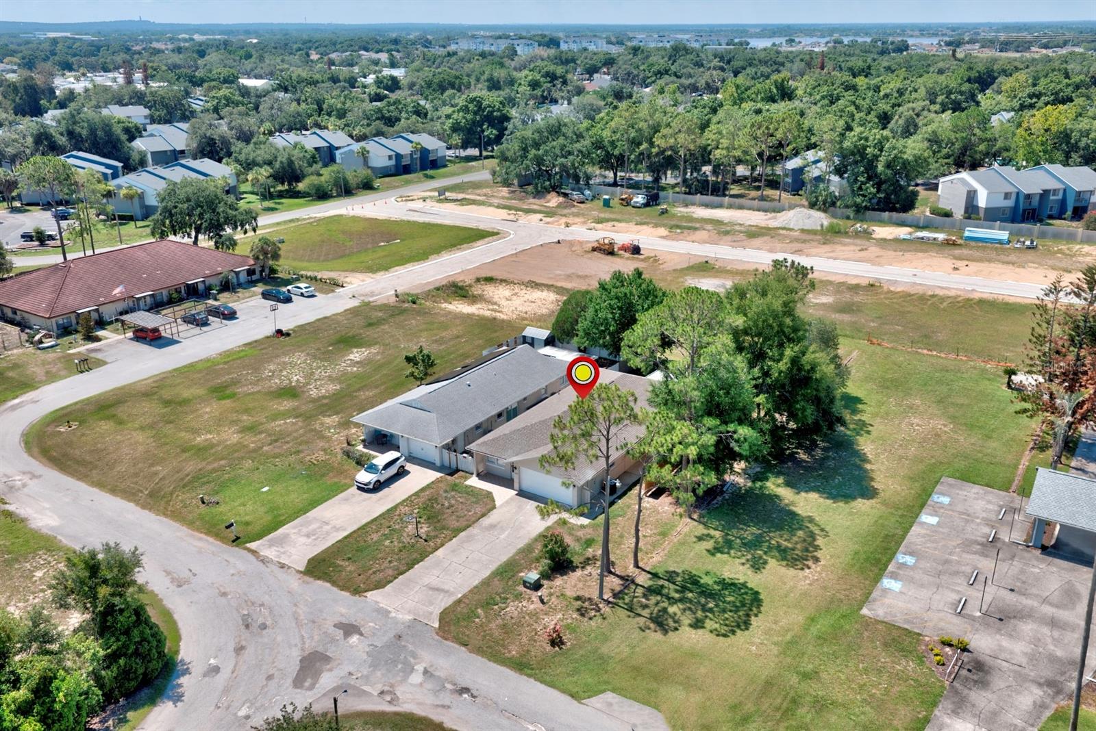 SILVER OAKS VILLAS APT 5 - Residential