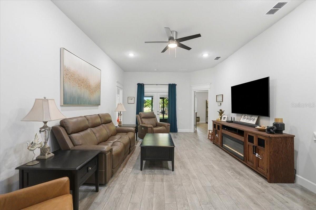 LAKE JULIANA ESTATES - Residential