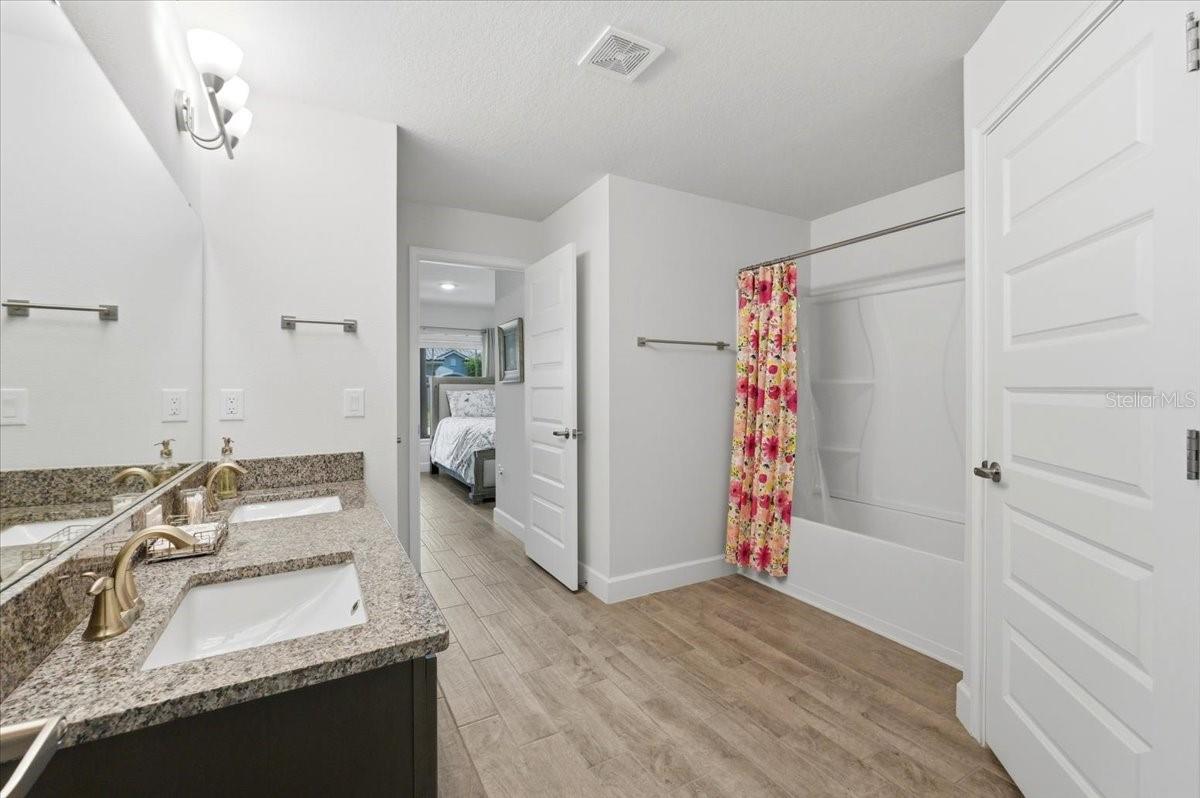 LAKE JULIANA ESTATES - Residential