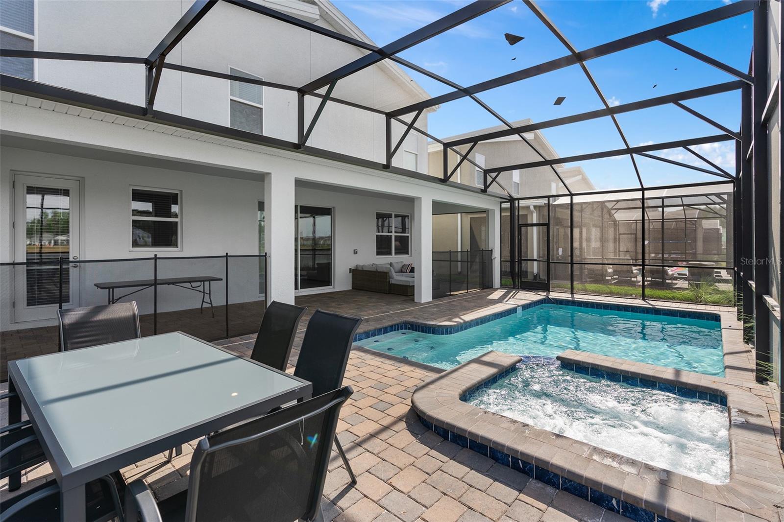 COVE AT STOREY LAKE II - Residential