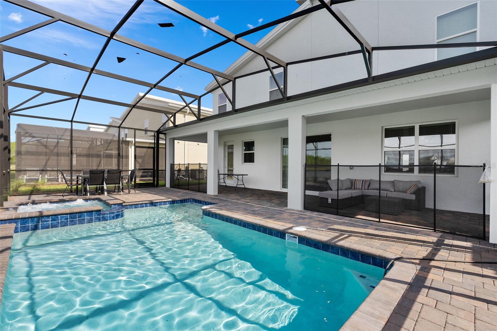 COVE AT STOREY LAKE II - Residential