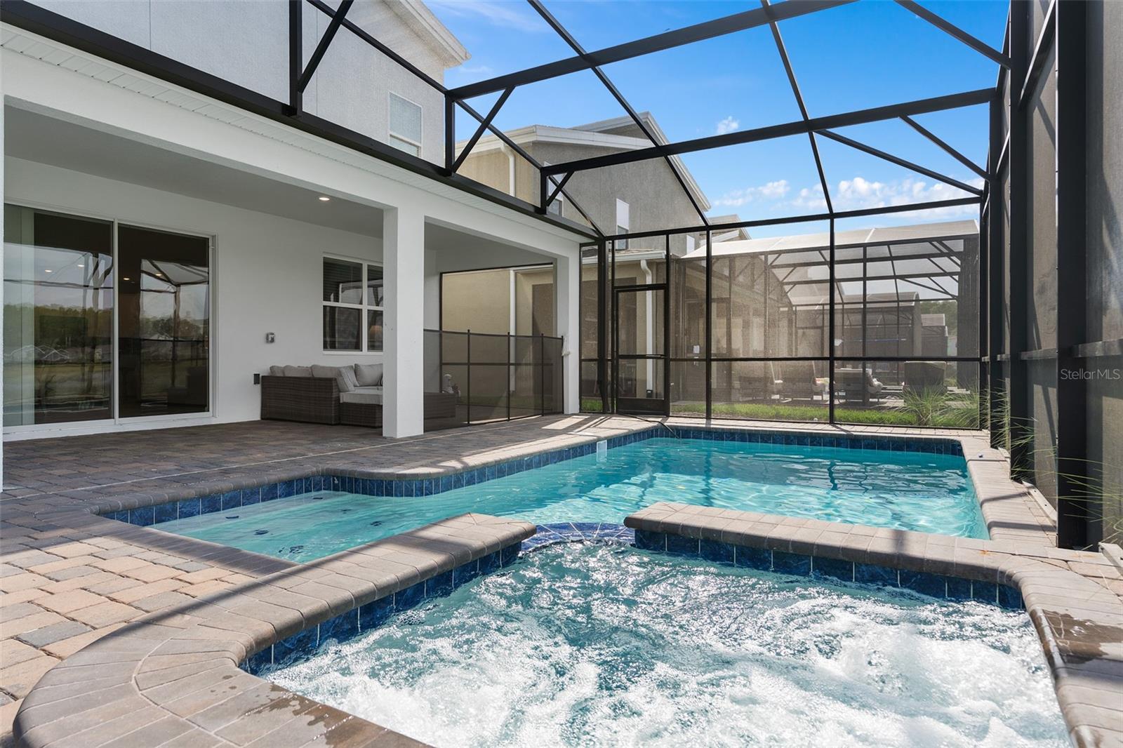 COVE AT STOREY LAKE II - Residential