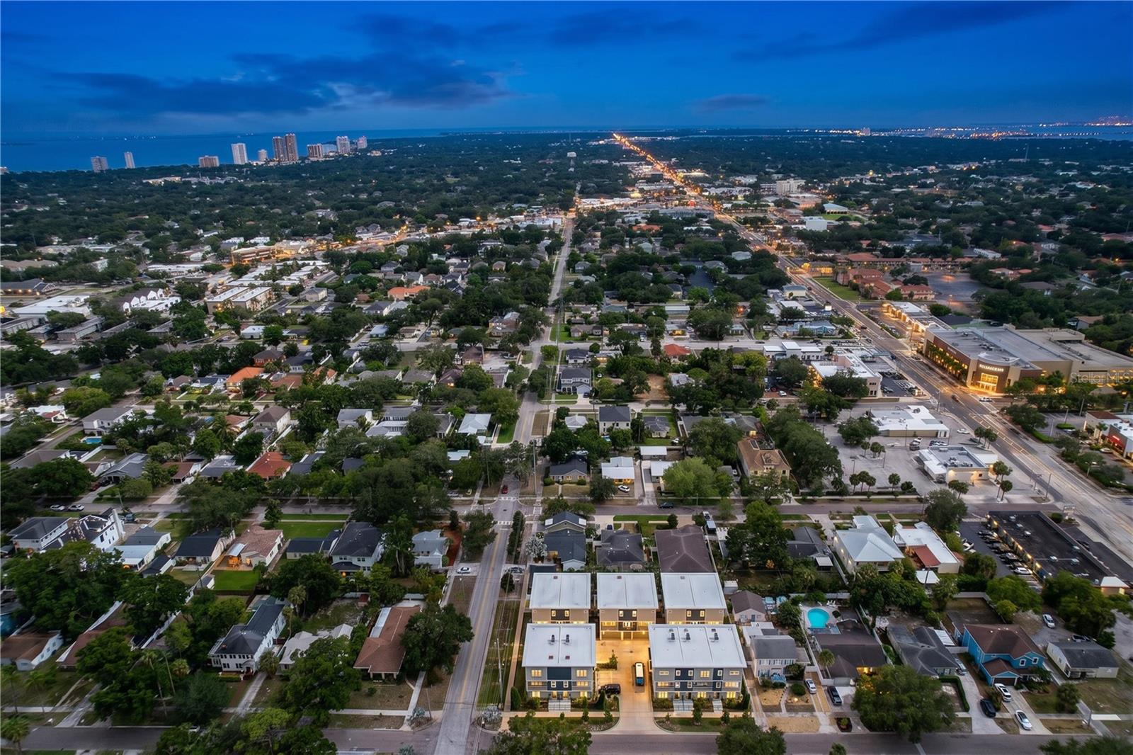 ROLAND STREET TWNHMS - Residential