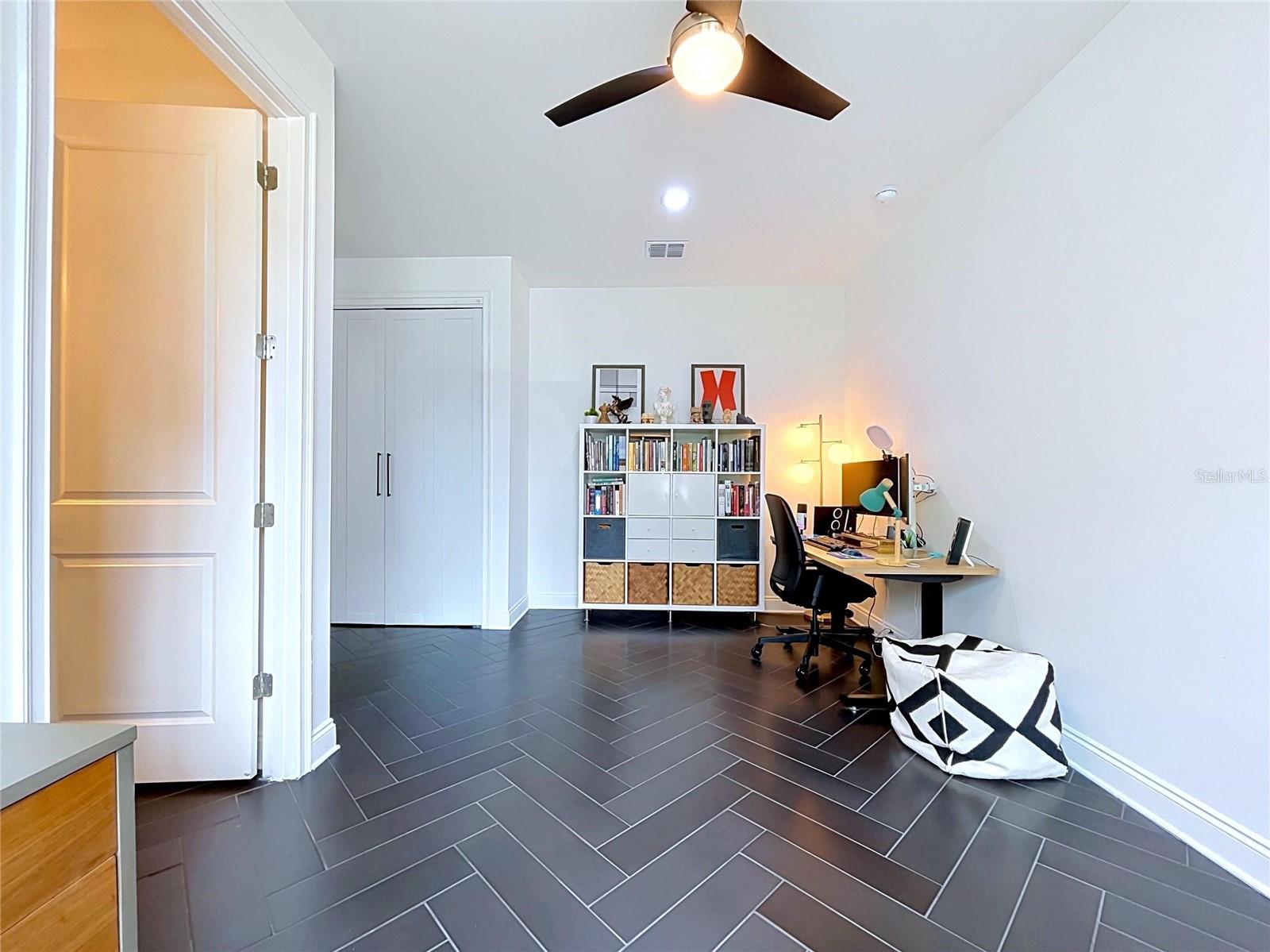 ROLAND STREET TWNHMS - Residential