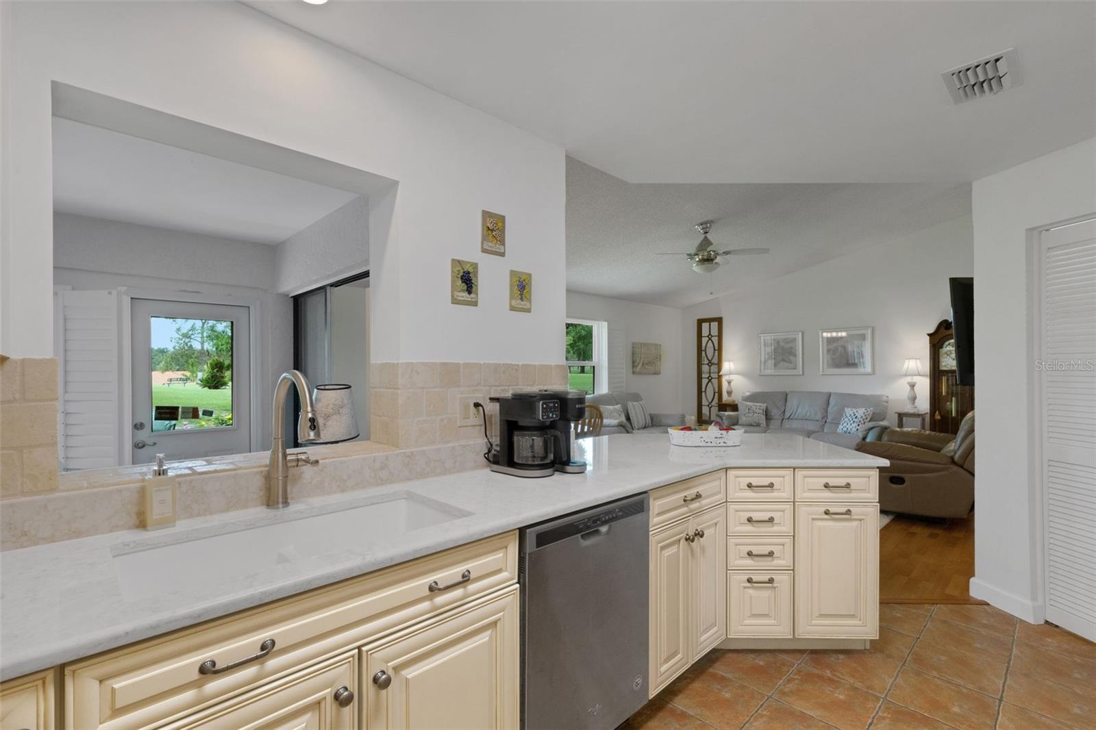 HIGHLAND LAKES UNIT FIFTEEN PH 2 - Residential