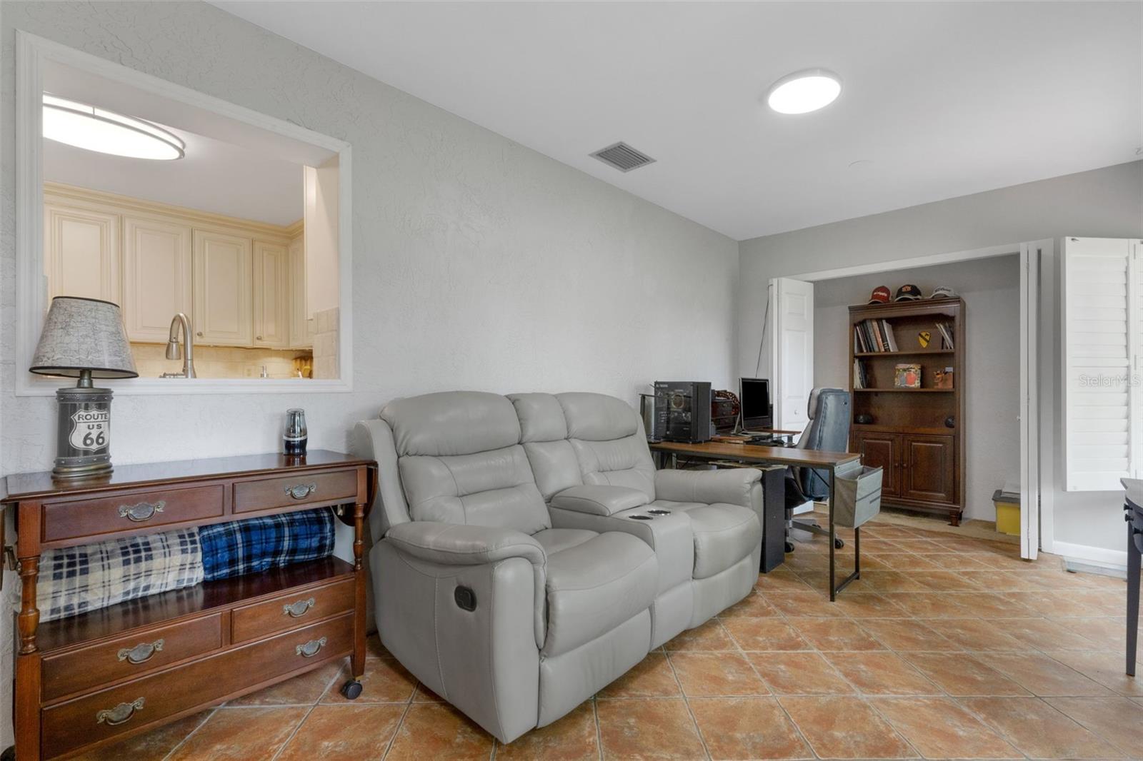 HIGHLAND LAKES UNIT FIFTEEN PH 2 - Residential