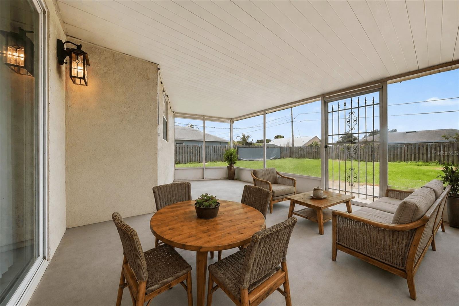 DELTONA LAKES UNIT 32 - Residential