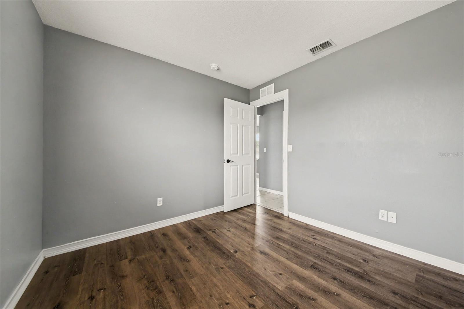 DELTONA LAKES UNIT 32 - Residential
