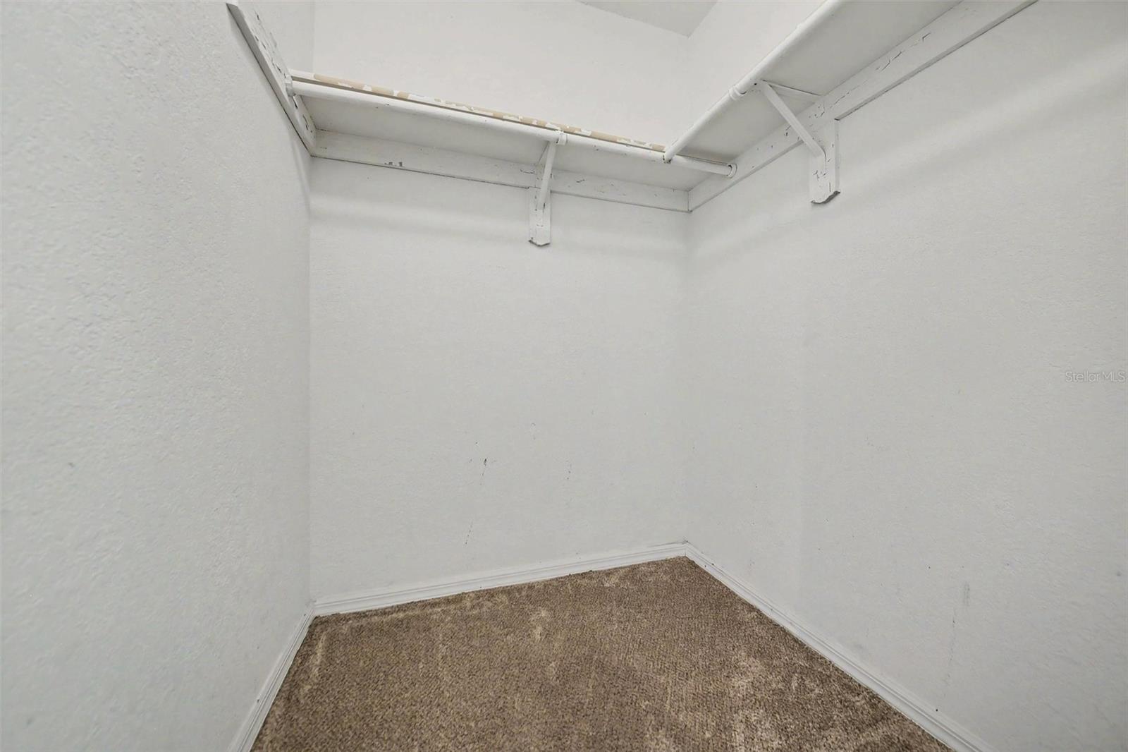 DELTONA LAKES UNIT 32 - Residential