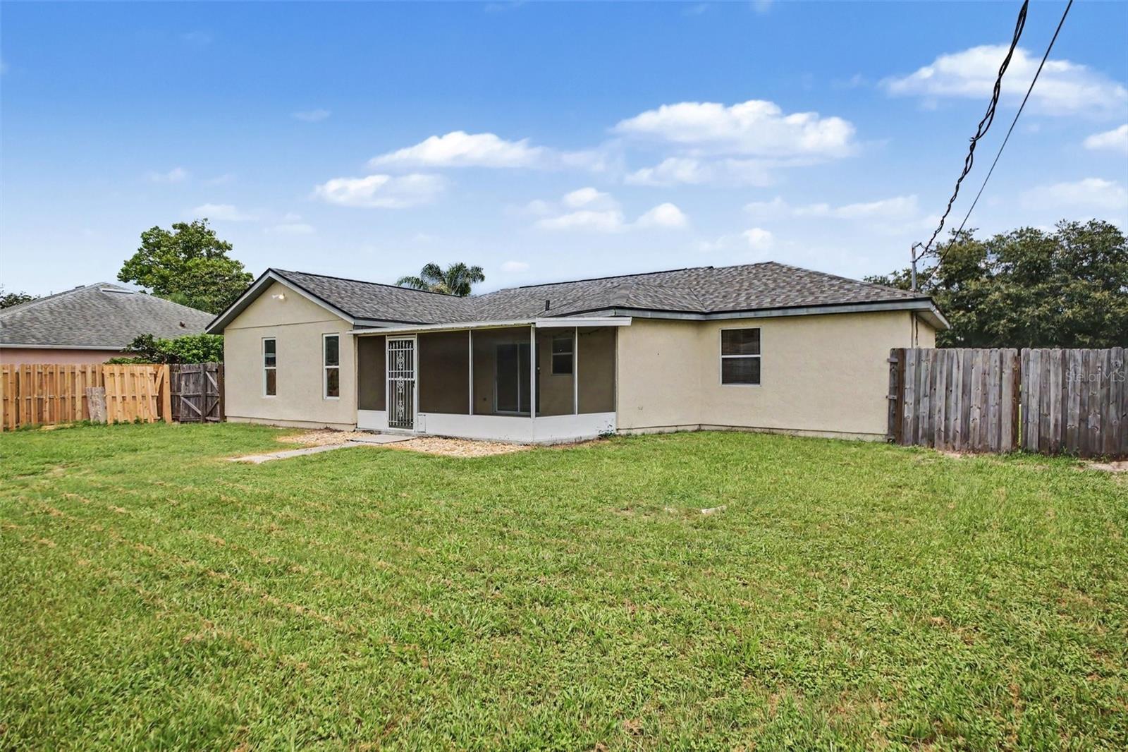 DELTONA LAKES UNIT 32 - Residential