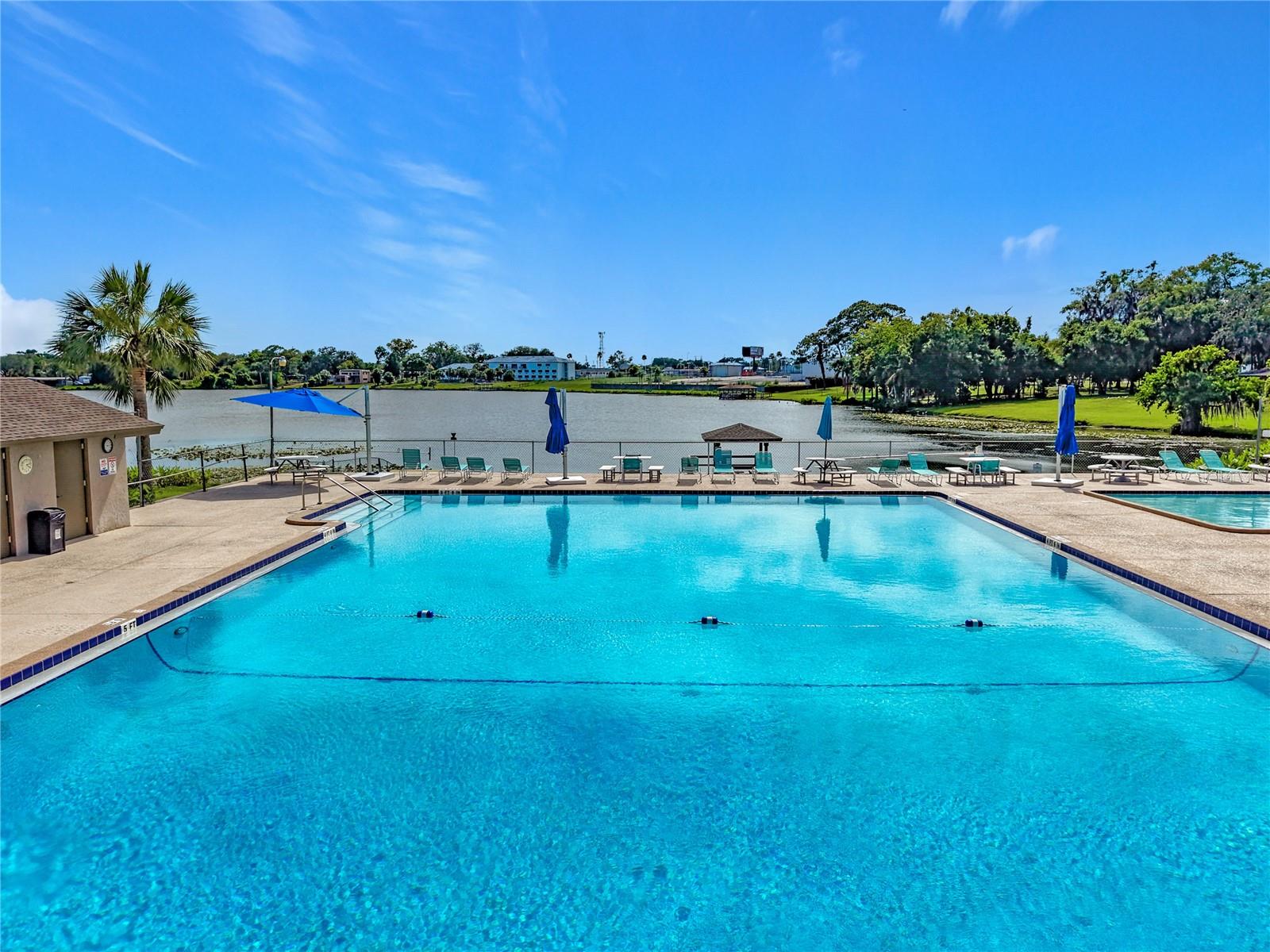 LAKE OF THE WOODS SEC 10 TWNHS - Residential