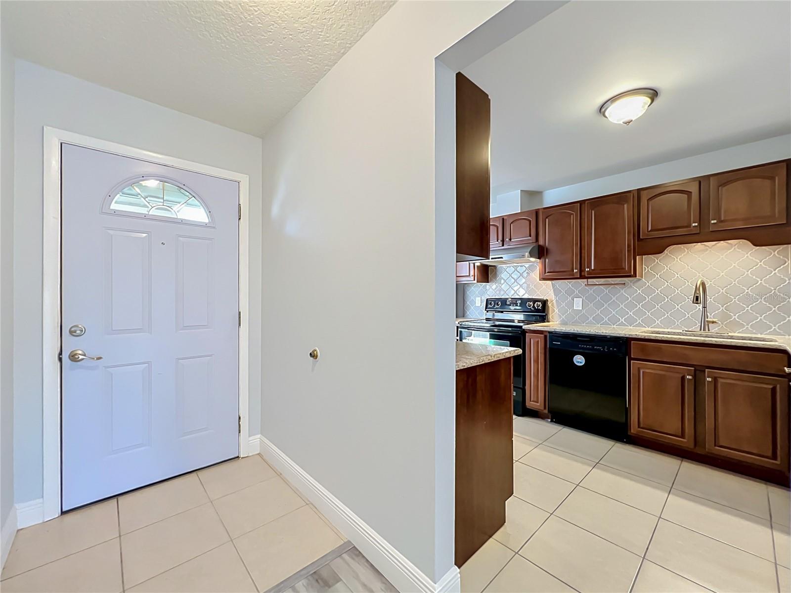 LAKE OF THE WOODS SEC 10 TWNHS - Residential