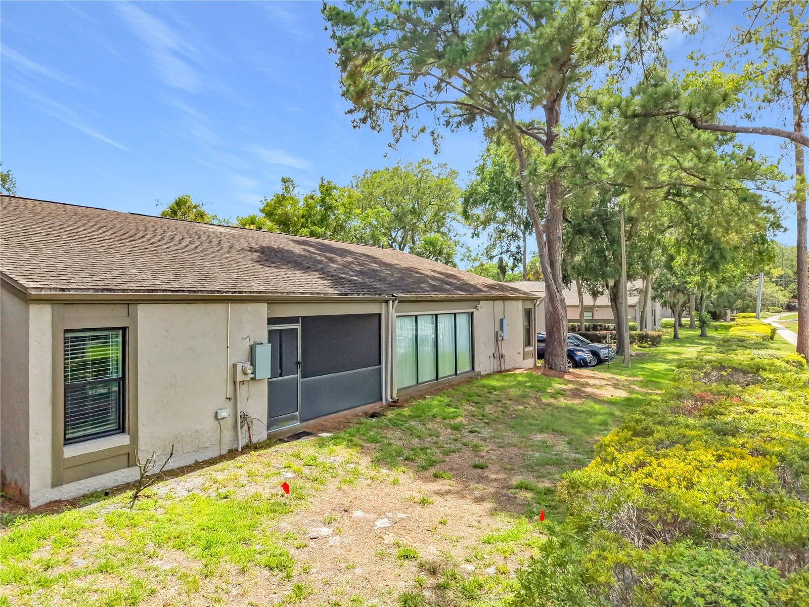 LAKE OF THE WOODS SEC 10 TWNHS - Residential