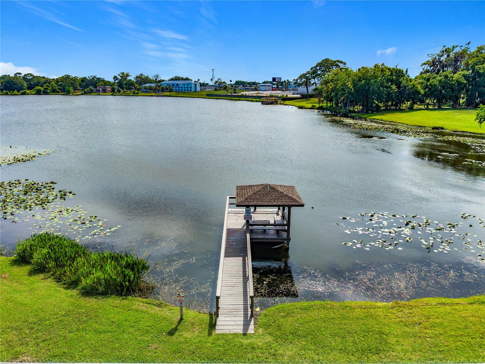 LAKE OF THE WOODS SEC 10 TWNHS - Residential