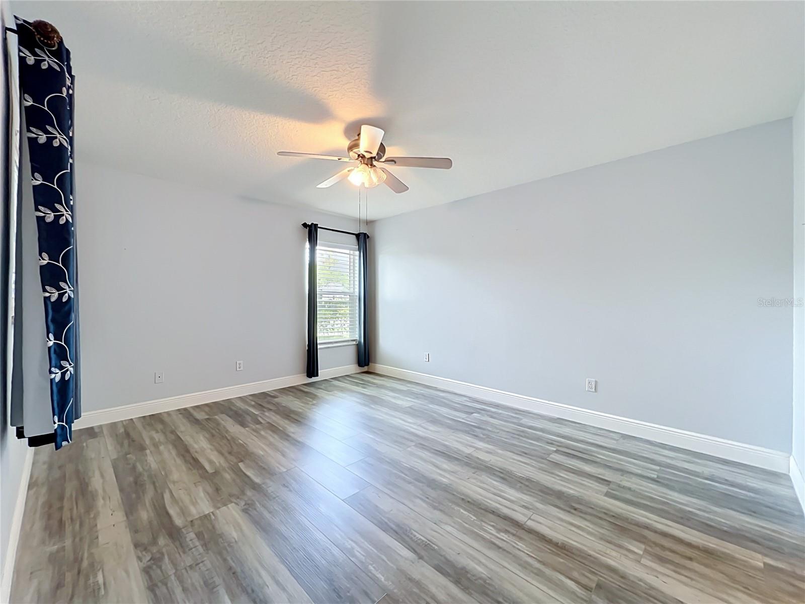 LAKE OF THE WOODS SEC 10 TWNHS - Residential