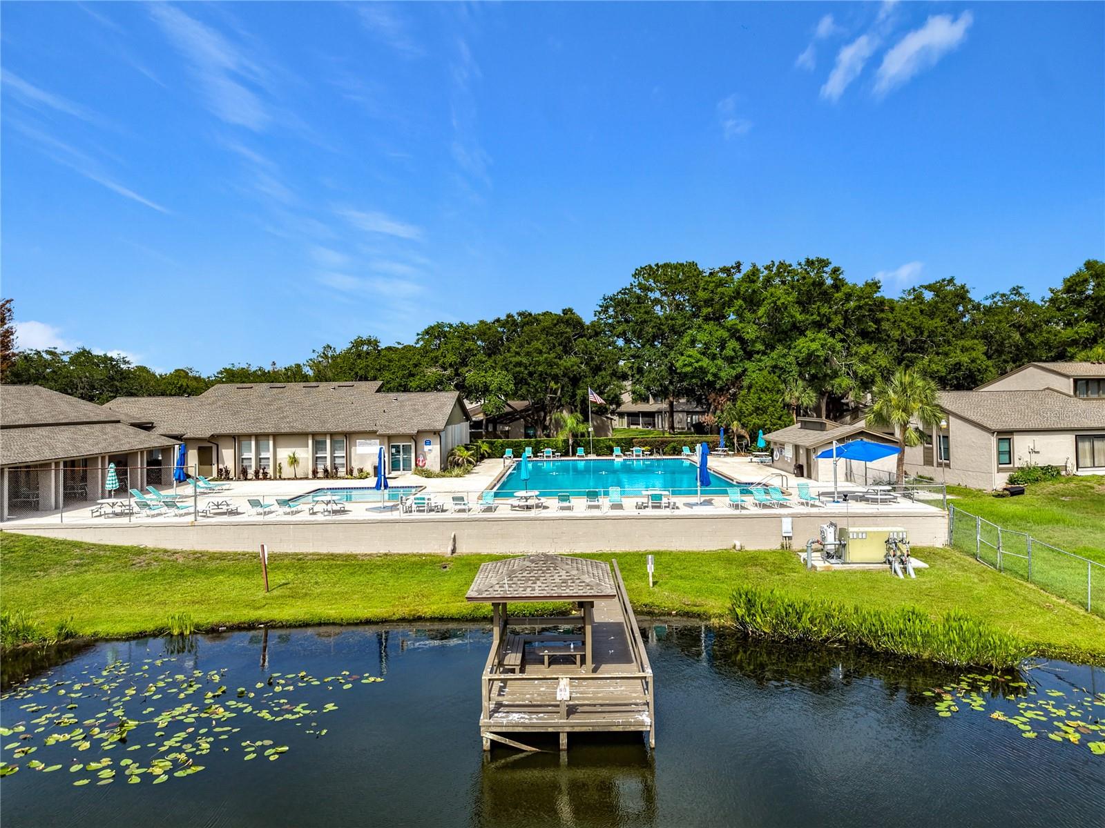 LAKE OF THE WOODS SEC 10 TWNHS - Residential