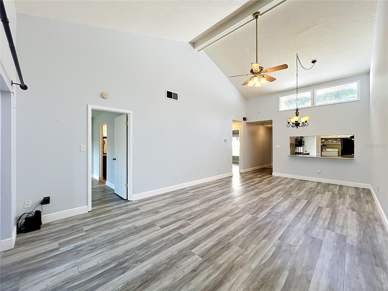 LAKE OF THE WOODS SEC 10 TWNHS - Residential