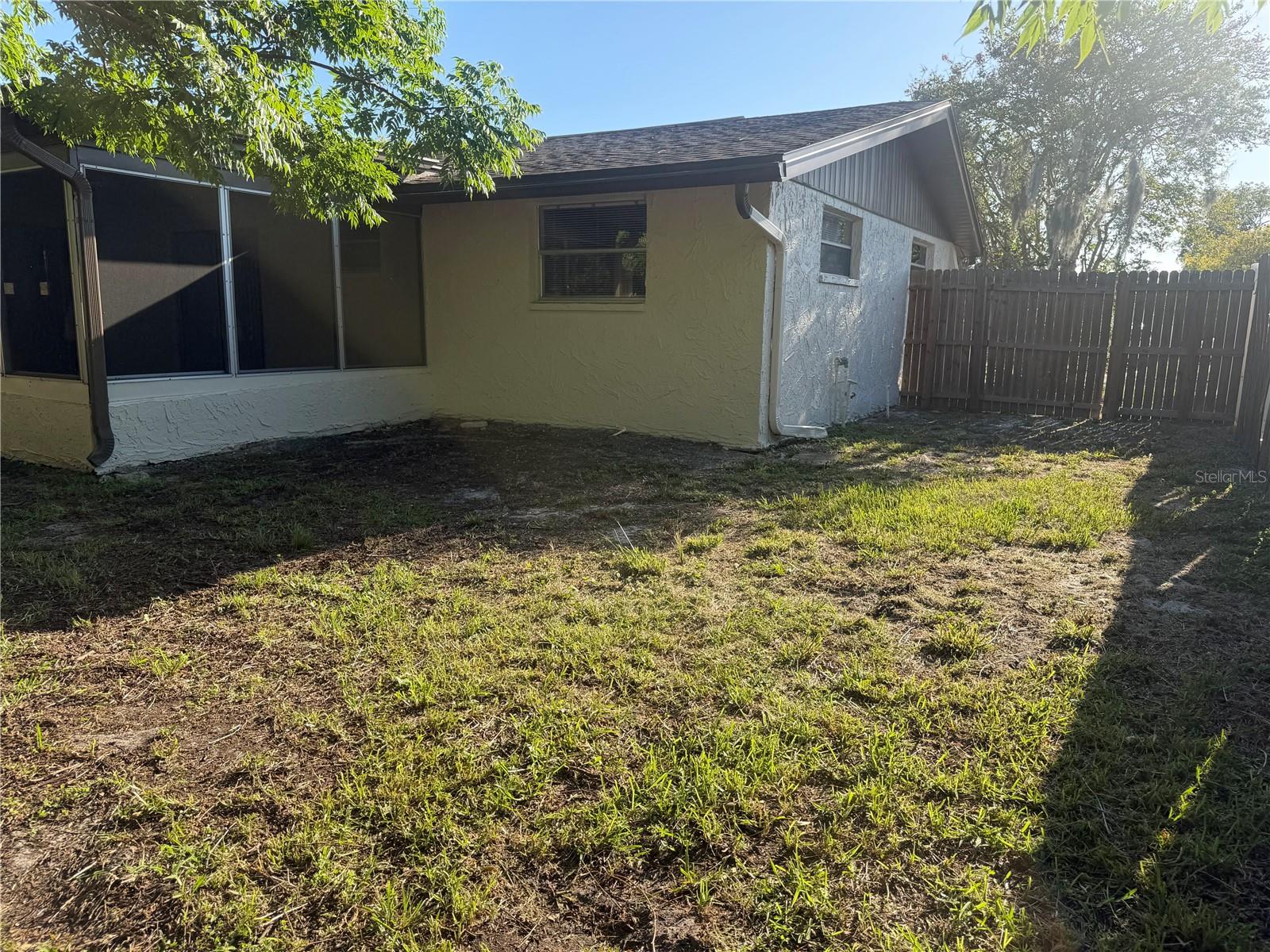 EMBASSY HILLS - Residential