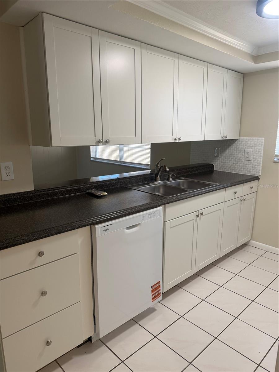 EMBASSY HILLS - Residential