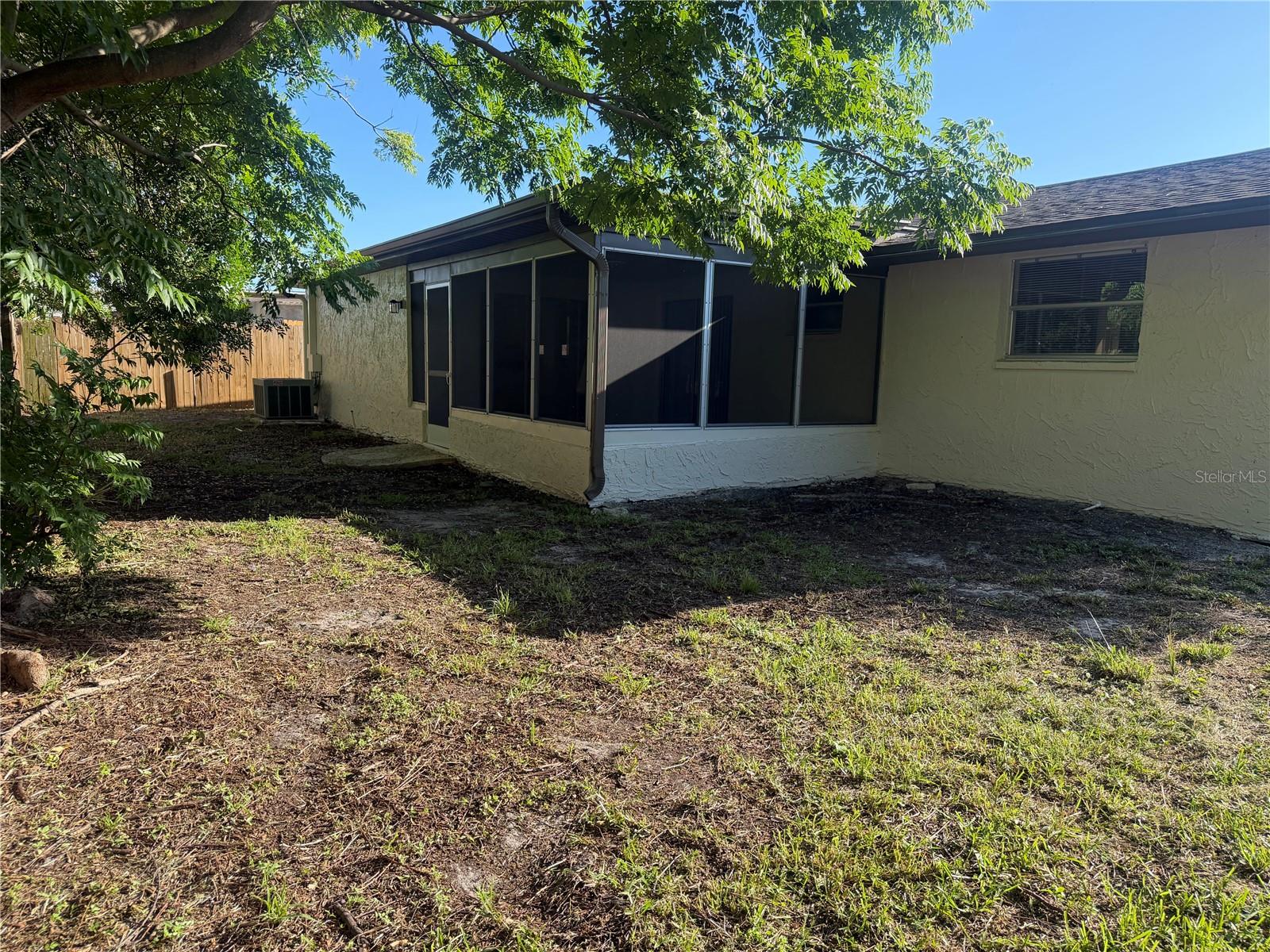 EMBASSY HILLS - Residential