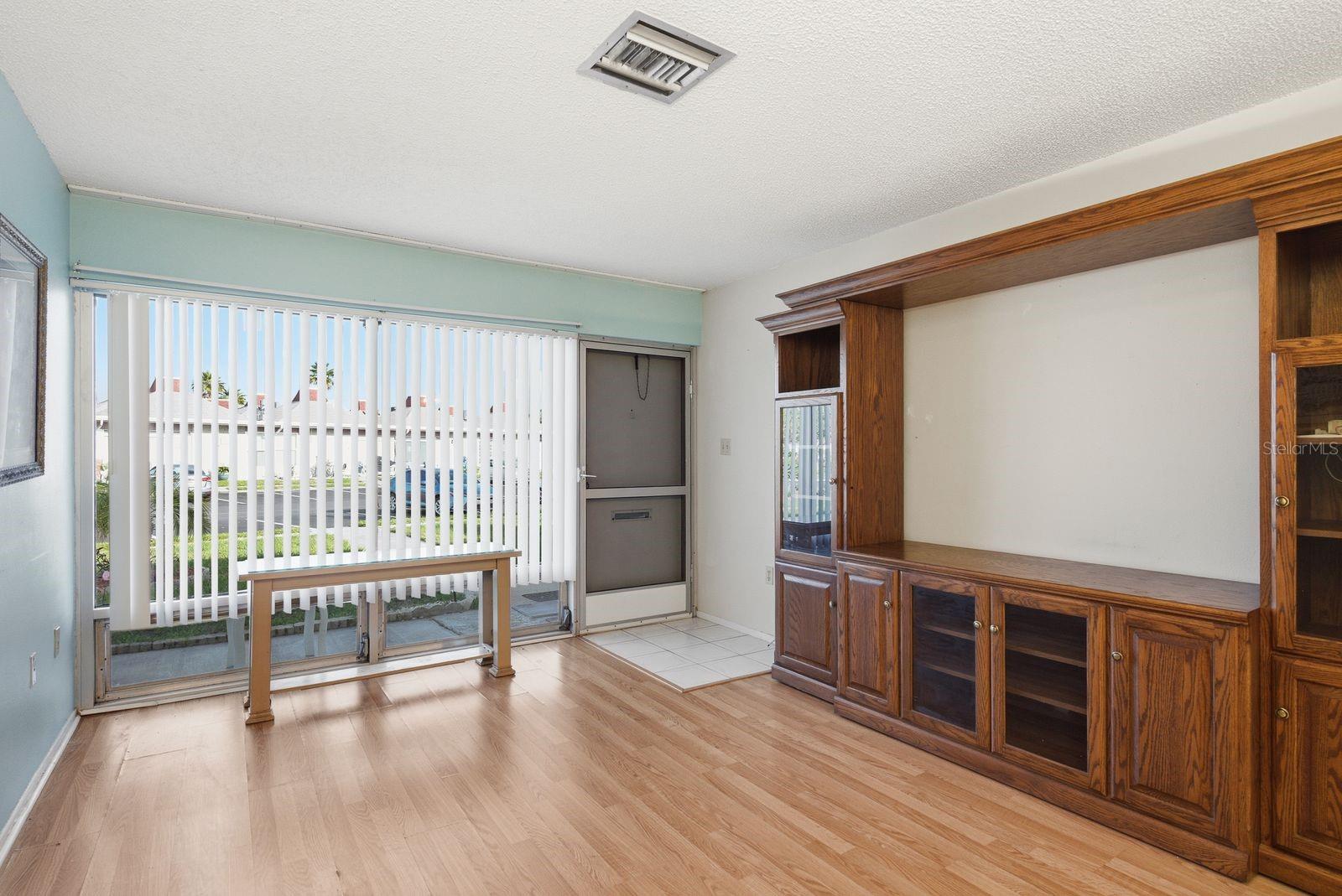 TAHITIAN GARDENS CONDO - Residential