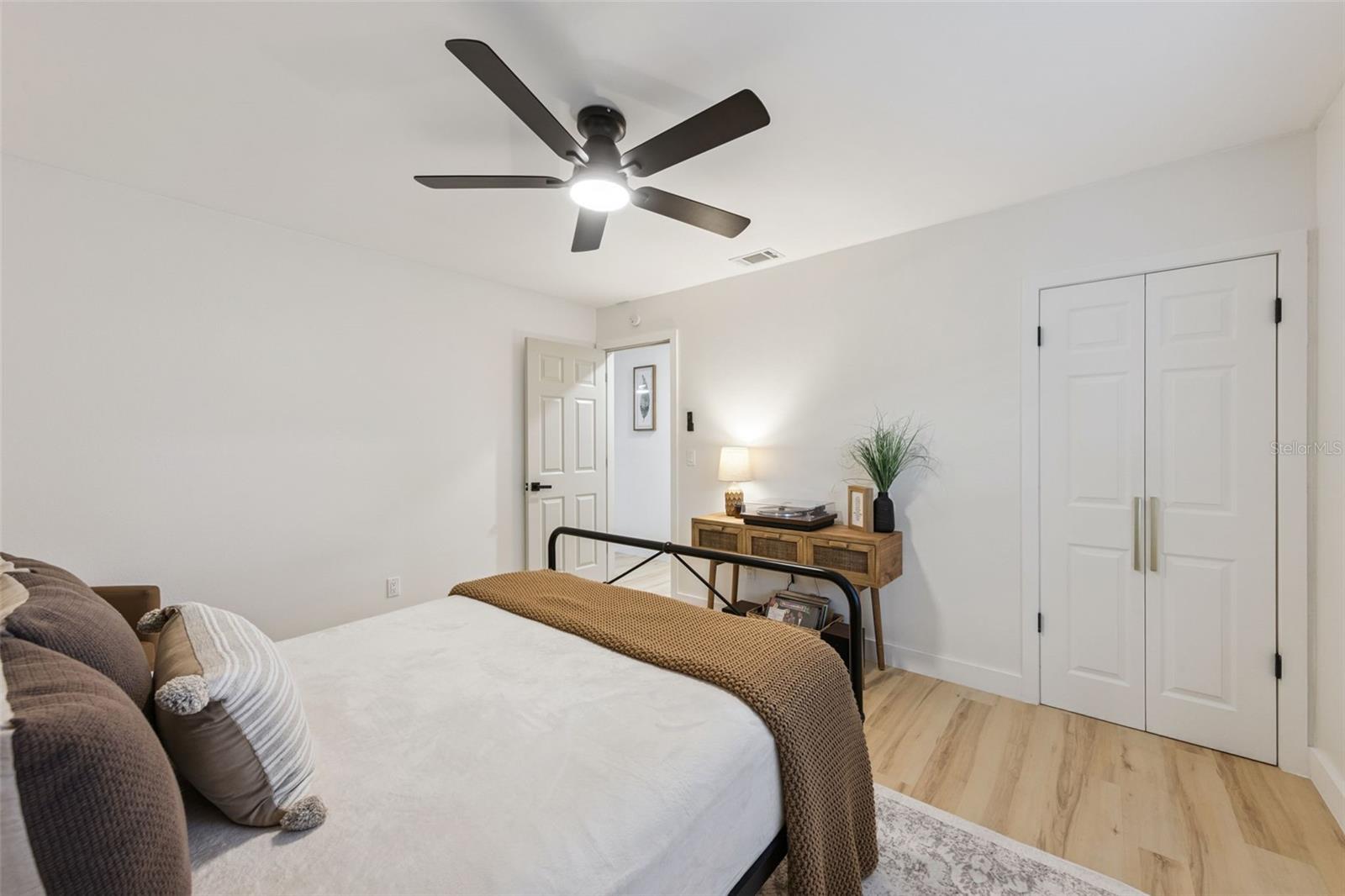 DELTONA LAKES UNIT 35 - Residential
