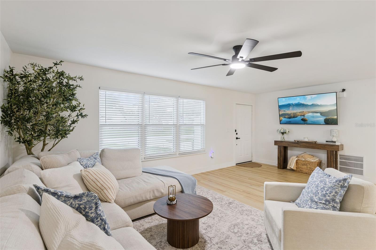 DELTONA LAKES UNIT 35 - Residential